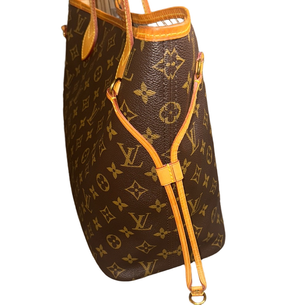 Louis Vuitton Monogram Neverfull MM Bag - Picture 5 of 12